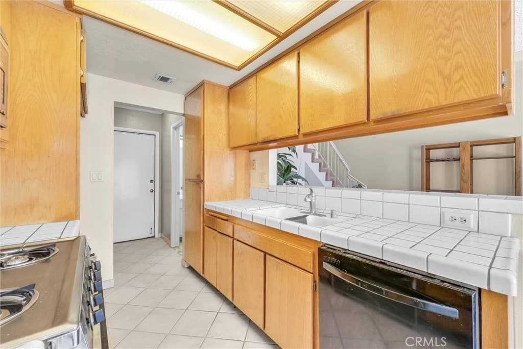 Condo at 815 Tiverton Court, San Dimas — photo 10 of 12