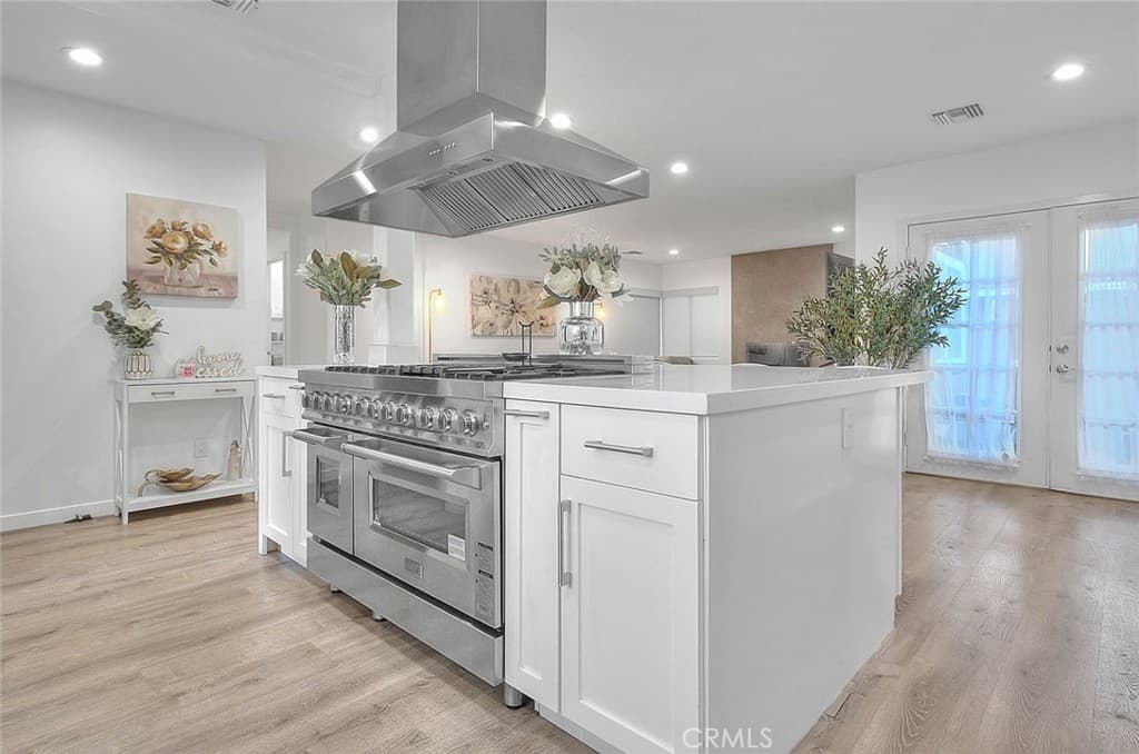 Home at 1862 Bonnie Brae, Pomona — photo 11 of 12