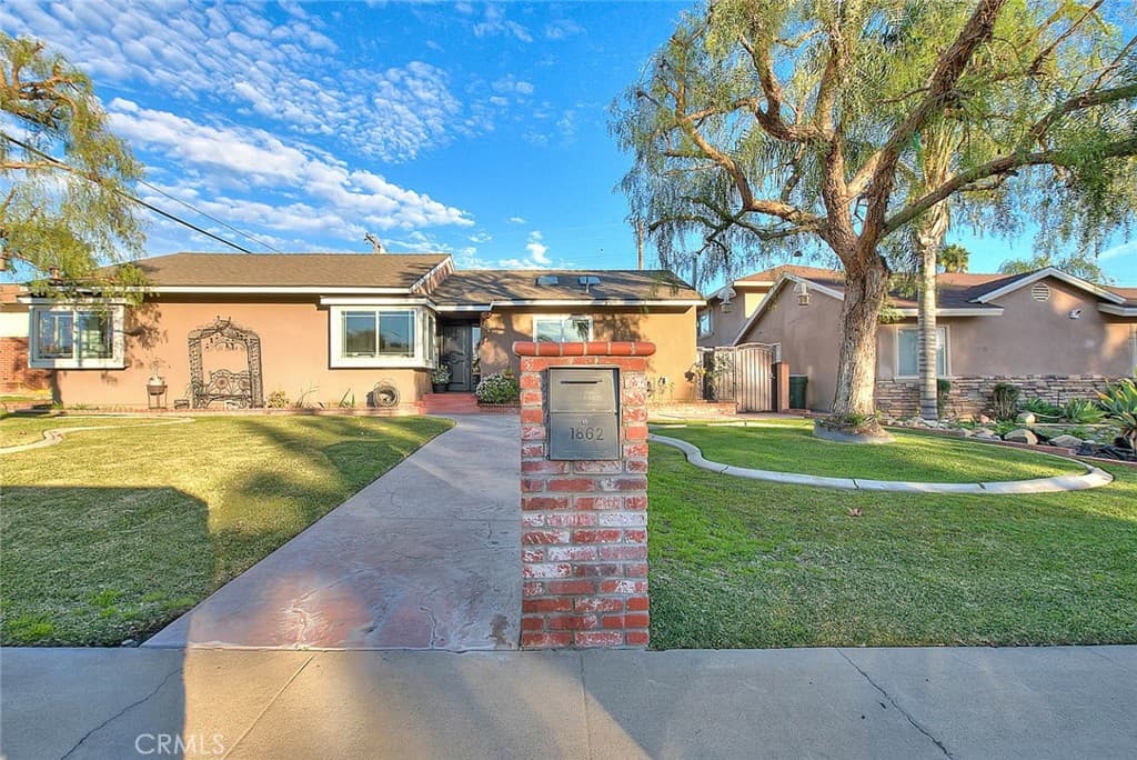 Home at 1862 Bonnie Brae, Pomona — photo 3 of 12