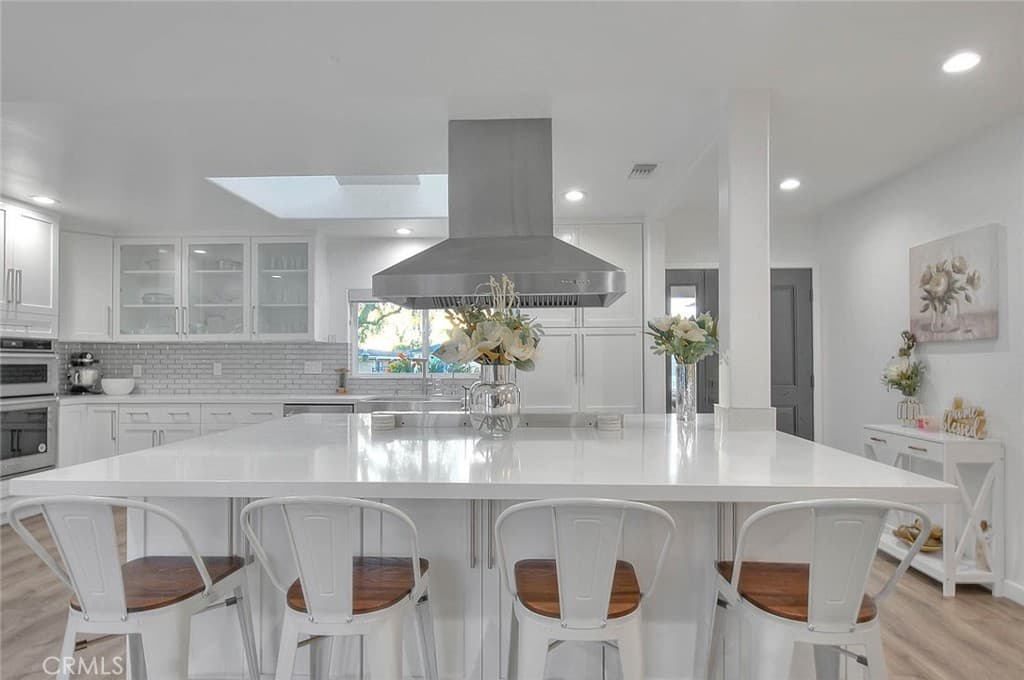 Home at 1862 Bonnie Brae, Pomona — photo 6 of 12