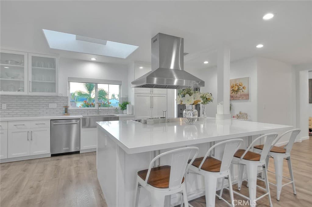 Home at 1862 Bonnie Brae, Pomona — photo 7 of 12