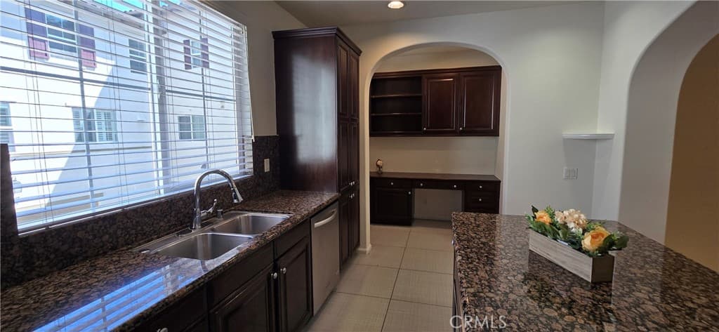 Townhouse at 827 Terrace E 6, Diamond Bar — photo 11 of 12