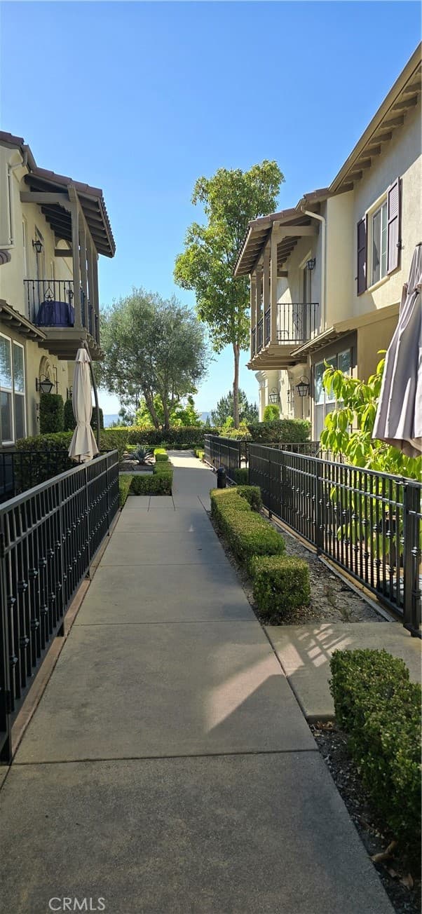 Townhouse at 827 Terrace E 6, Diamond Bar — photo 5 of 12