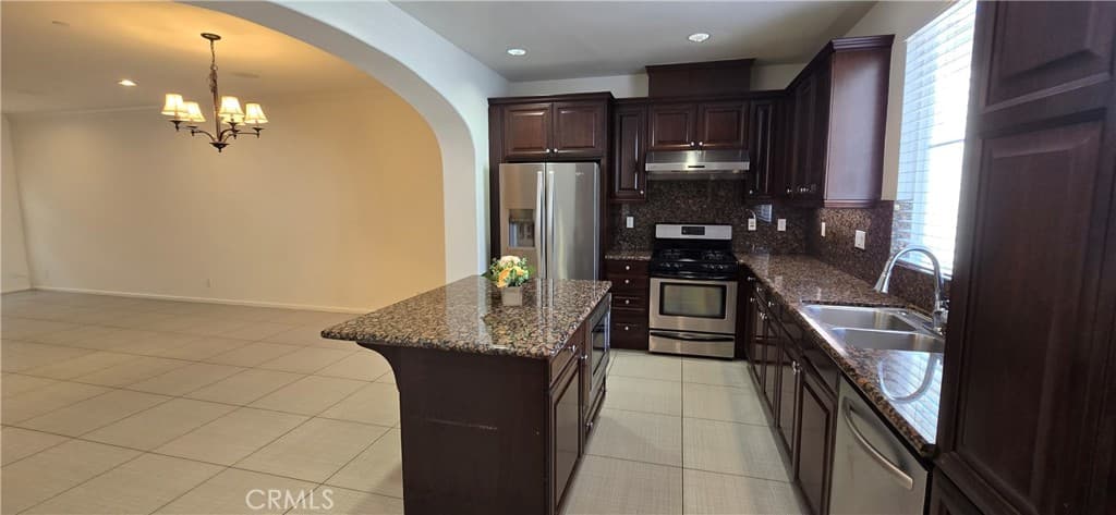 Townhouse at 827 Terrace E 6, Diamond Bar — photo 10 of 12