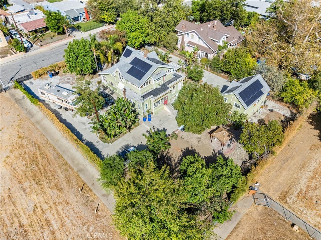 Home at 850 E Columbia, Pomona — photo 1 of 12