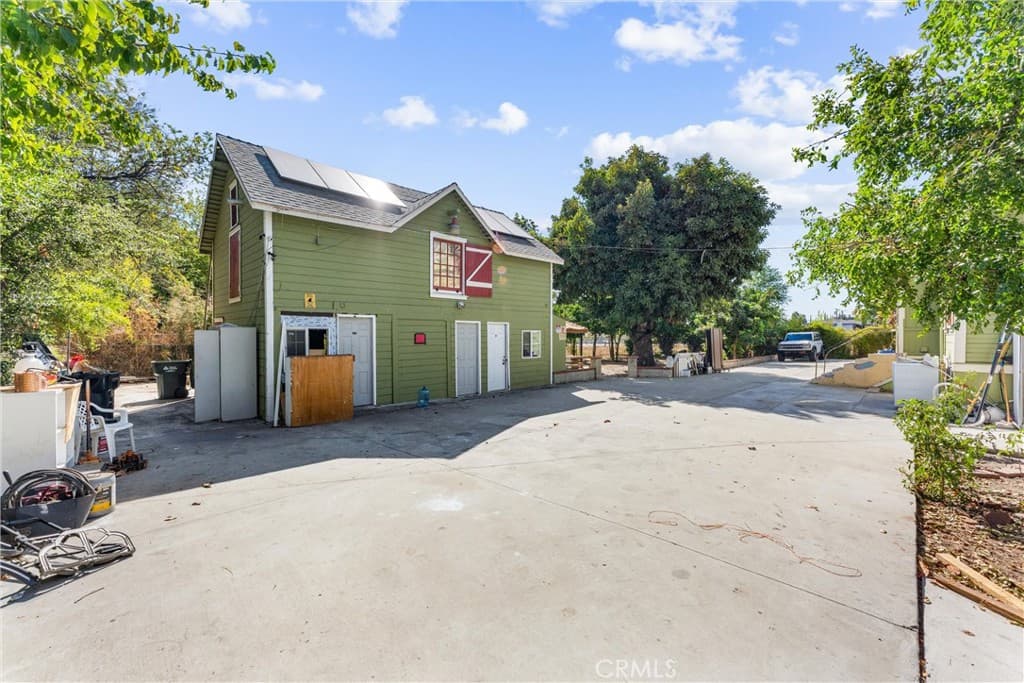 Home at 850 E Columbia, Pomona — photo 9 of 12