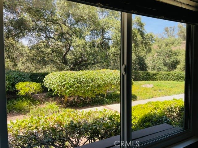 Townhouse at 664 Driftwood Lane, San Dimas — photo 4 of 12