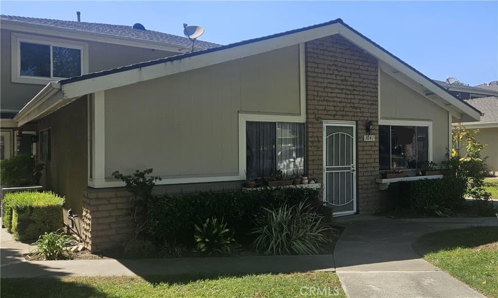 Condo at 3041 Knollwood, La Verne — photo 1 of 12