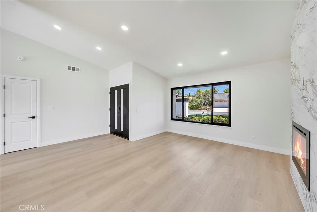 Home at 1309 Deeplawn Drive, Diamond Bar — photo 9 of 12