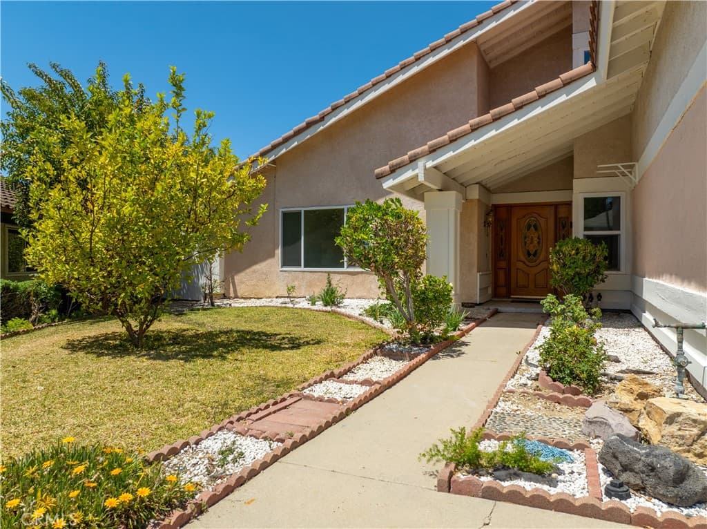 Home at 986 Calle Primavera, San Dimas — photo 1 of 12