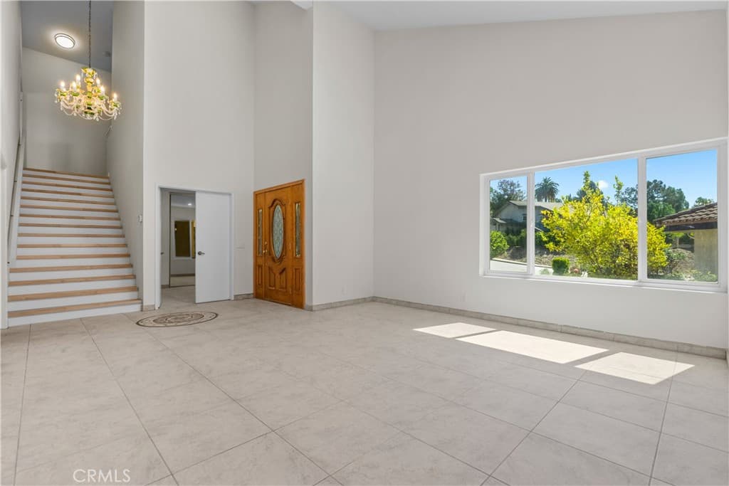 Home at 986 Calle Primavera, San Dimas — photo 4 of 12