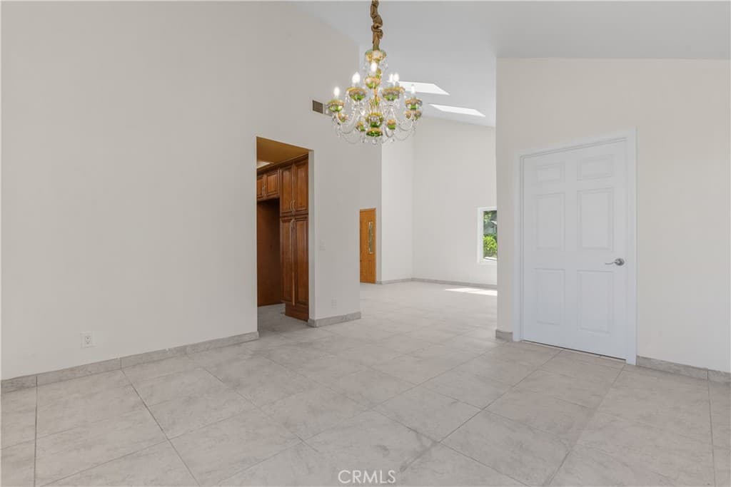 Home at 986 Calle Primavera, San Dimas — photo 7 of 12