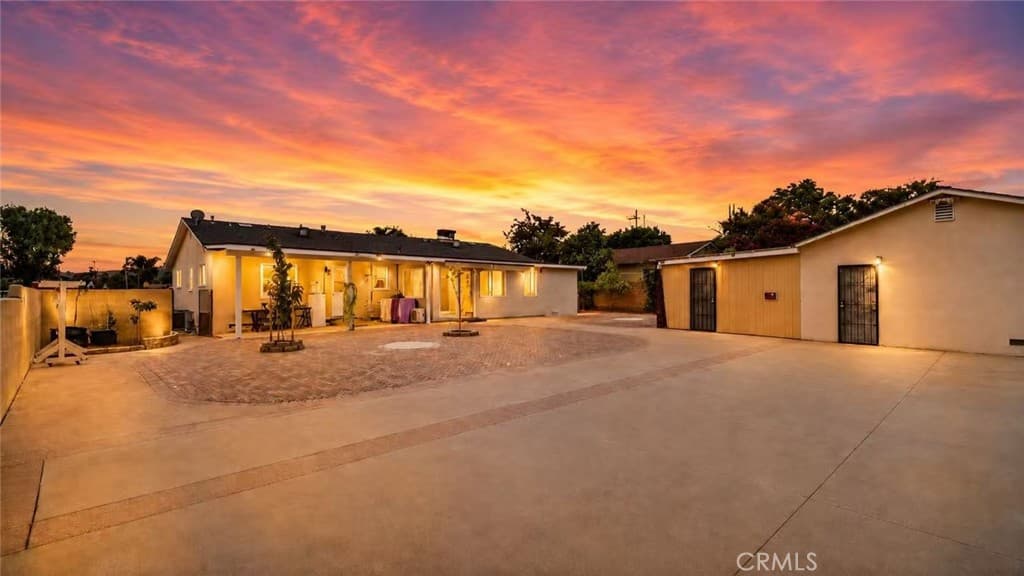 Home at 519 S Hollenbeck, West Covina — photo 3 of 12