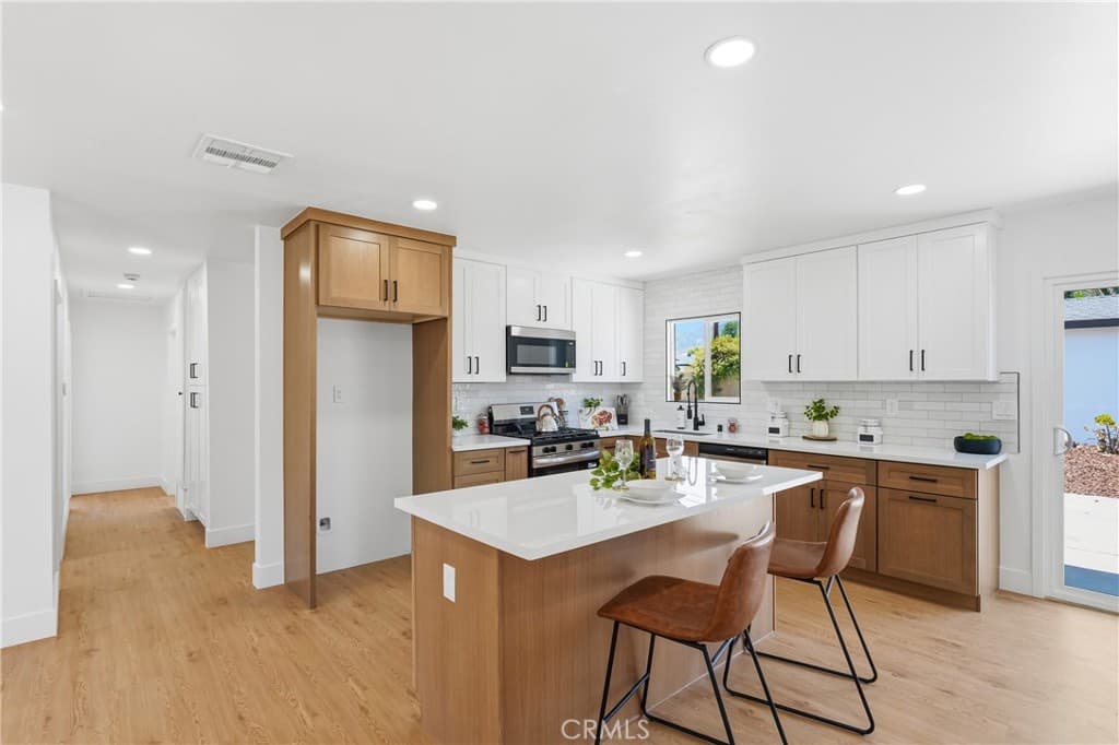 Home at 735 W Heber, Glendora — photo 11 of 12