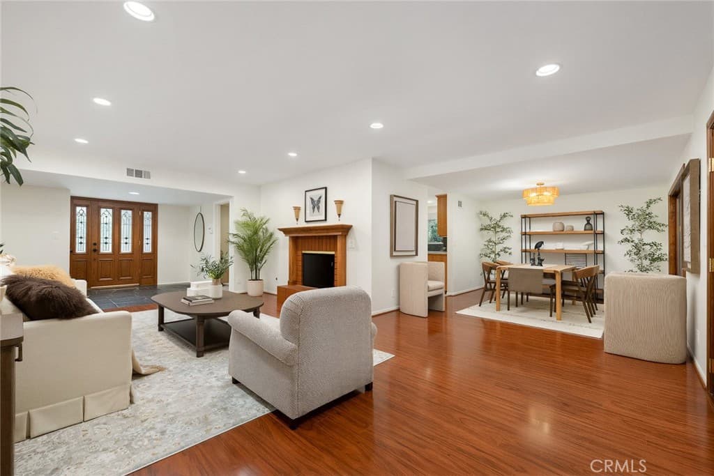 Home at 602 N Michillinda Avenue, Sierra Madre — photo 5 of 12