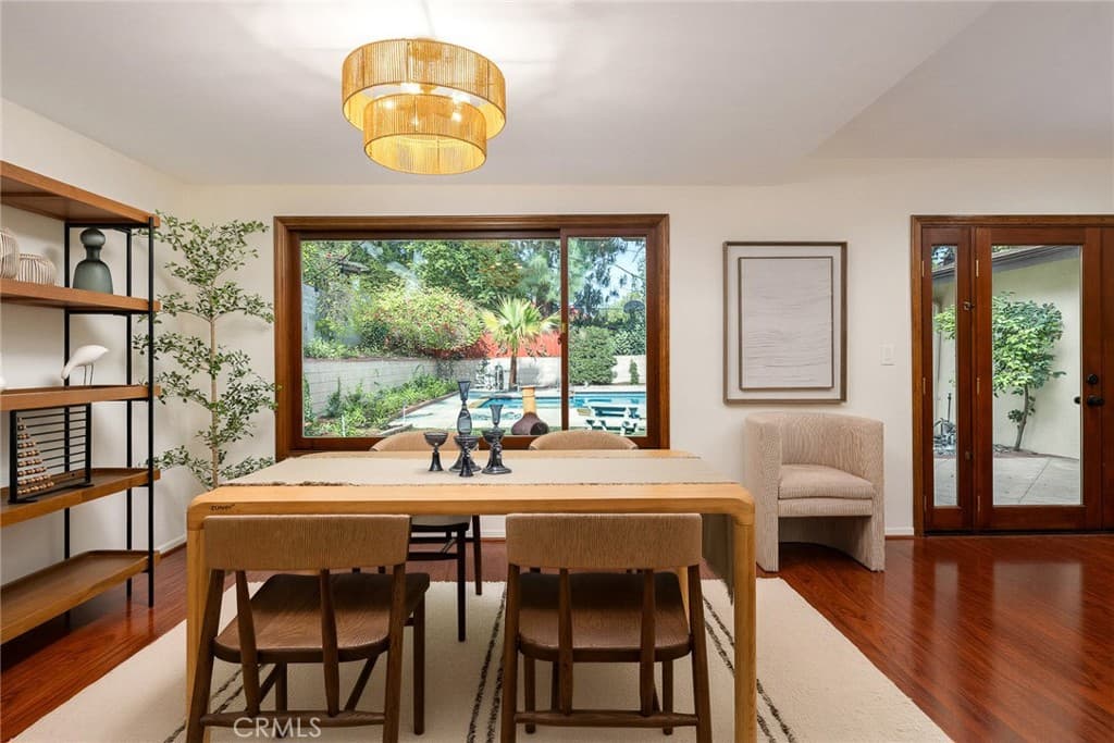 Home at 602 N Michillinda Avenue, Sierra Madre — photo 8 of 12