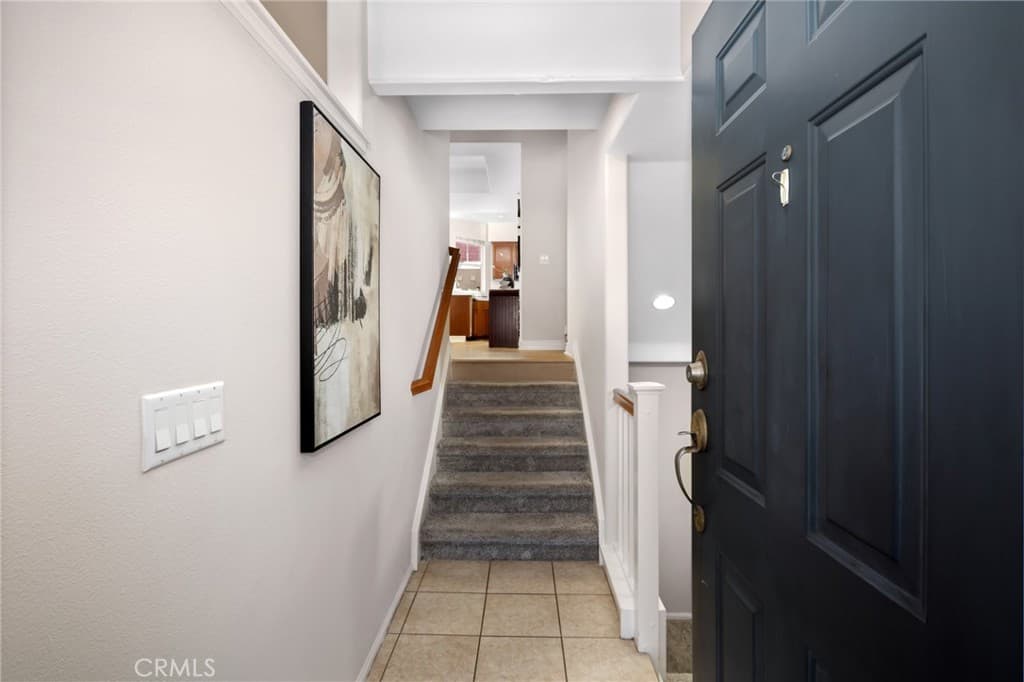 Condo at 1556 Ledgestone Lane, Pomona — photo 3 of 12