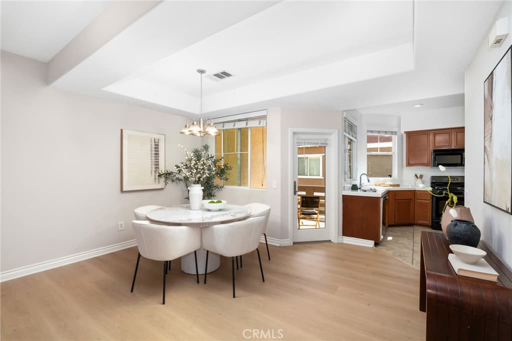 Condo at 1556 Ledgestone Lane, Pomona — photo 10 of 12