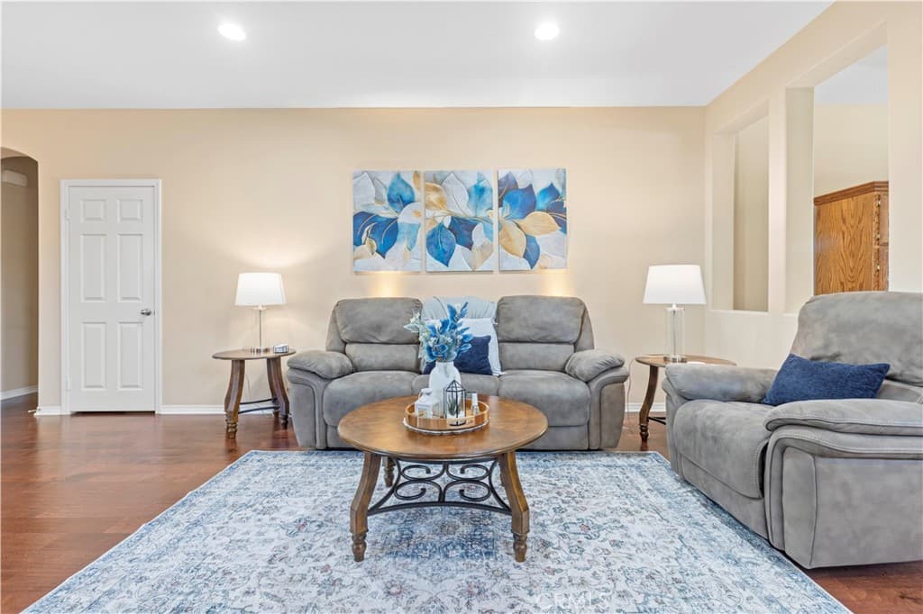 Home at 2723 Vine, Pomona — photo 5 of 12