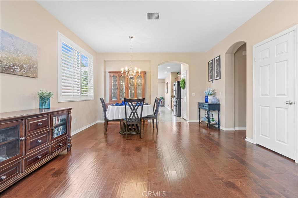 Home at 2723 Vine, Pomona — photo 6 of 12