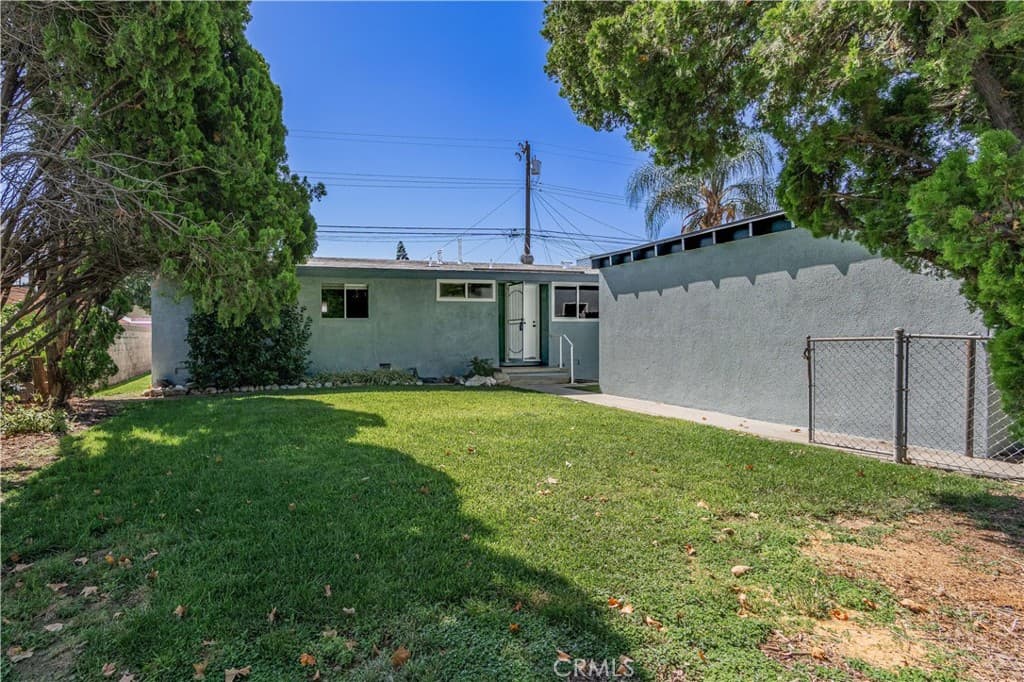 Home at 1614 Charlemont Avenue, Hacienda Heights — photo 2 of 12