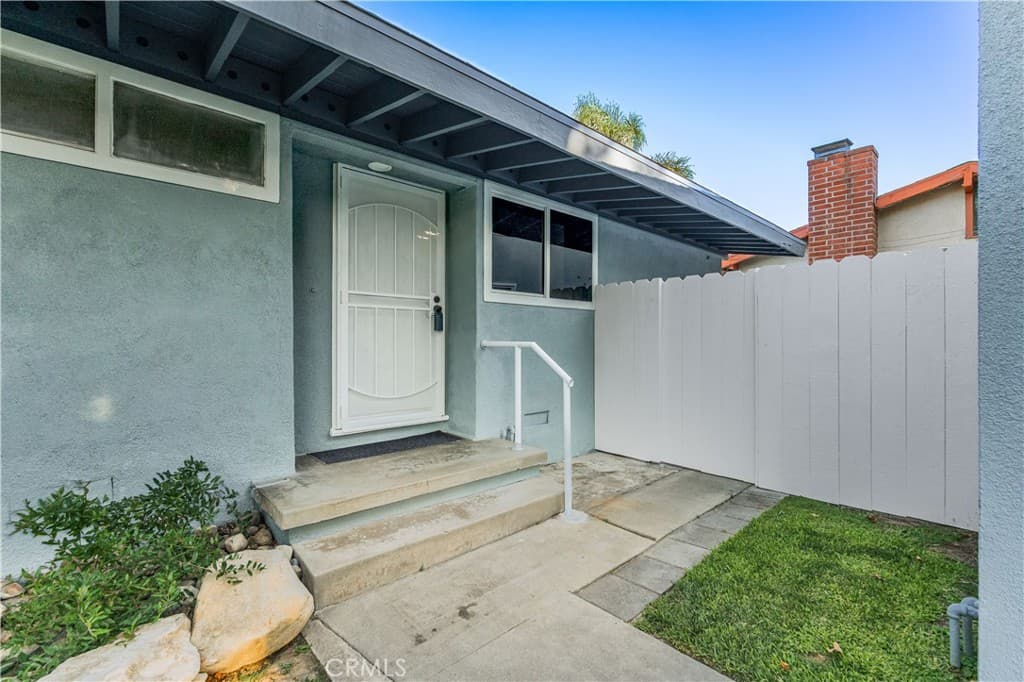 Home at 1614 Charlemont Avenue, Hacienda Heights — photo 3 of 12