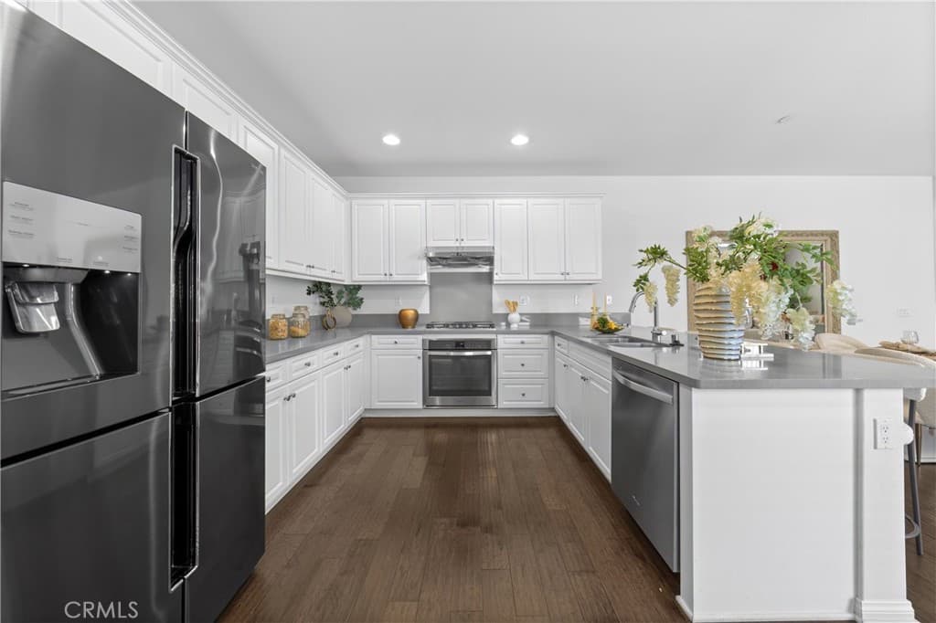 Home at 532 Michaelson Ln, West Covina — photo 11 of 12