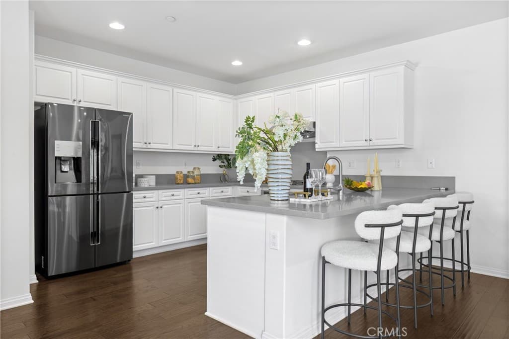 Home at 532 Michaelson Ln, West Covina — photo 10 of 12