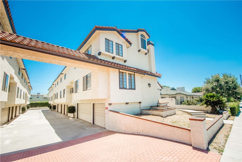 Condo at 6042 Temple City A, Temple City — photo 1 of 12