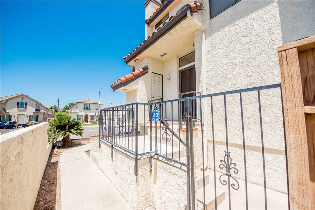 Condo at 6042 Temple City A, Temple City — photo 3 of 12
