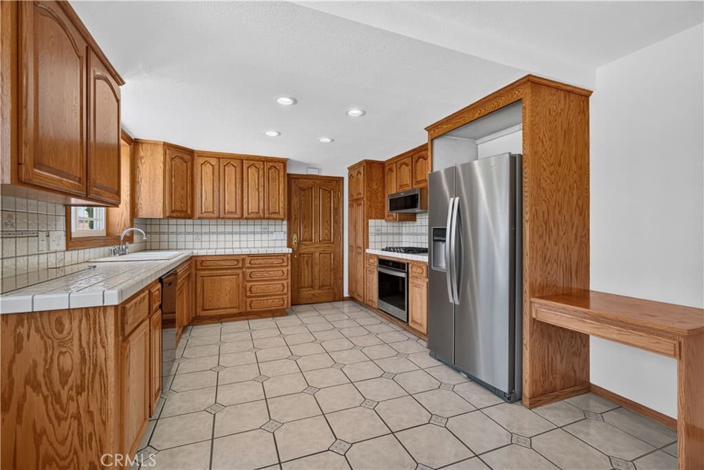 Home at 15637 Los Altos Drive, Hacienda Heights — photo 11 of 12