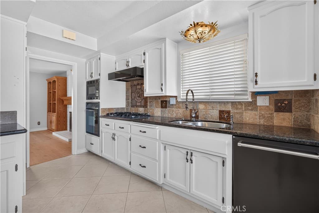 Home at 18985 Radby Street, Rowland Heights — photo 10 of 12