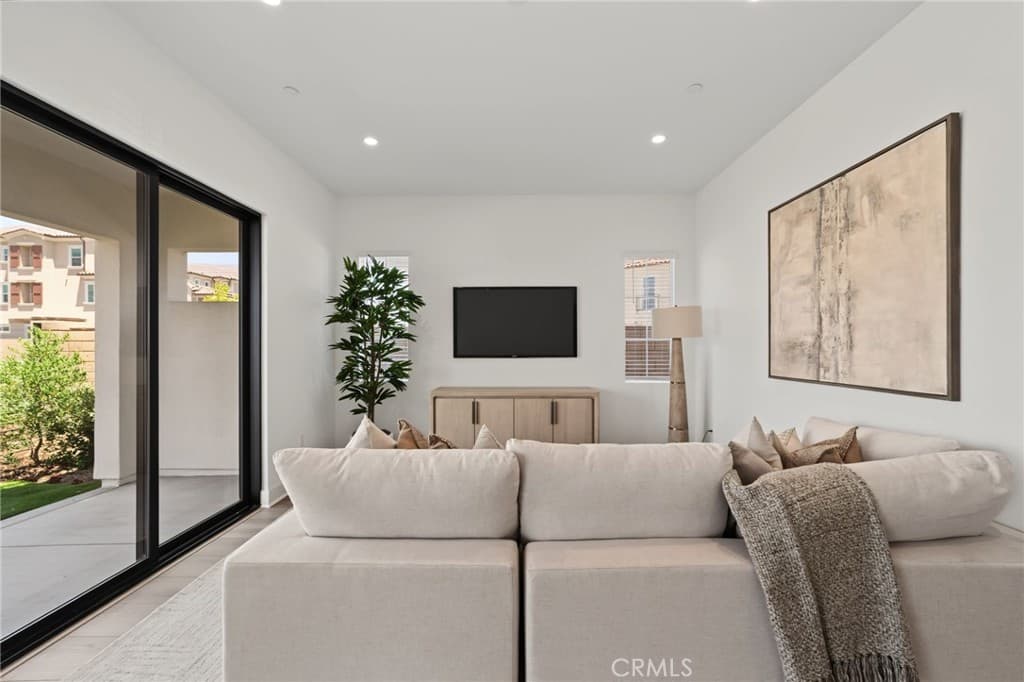 Home at 22061 Manarola Way, Walnut — photo 8 of 12