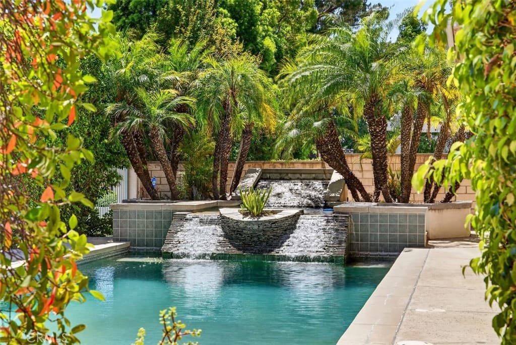 Home at 2420 Vista Del Sol, La Verne — photo 4 of 12