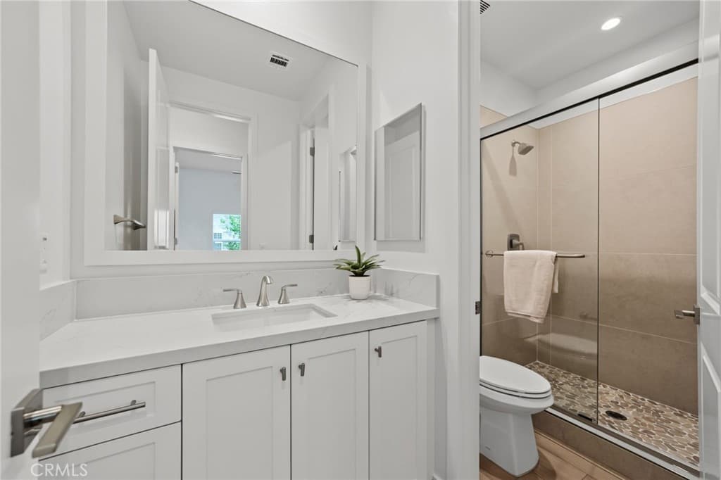 Home at 22058 Manarola Way, Walnut — photo 10 of 12