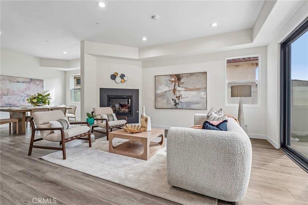 Home at 677 Castlehill, Walnut — photo 9 of 12