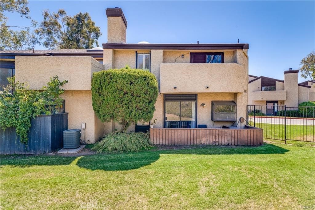 Townhouse at 3616 Whittlers, West Covina — photo 10 of 12