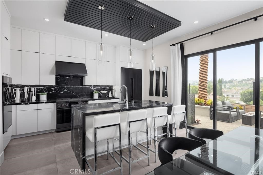 Home at 22081 Manarola, Walnut — photo 6 of 12