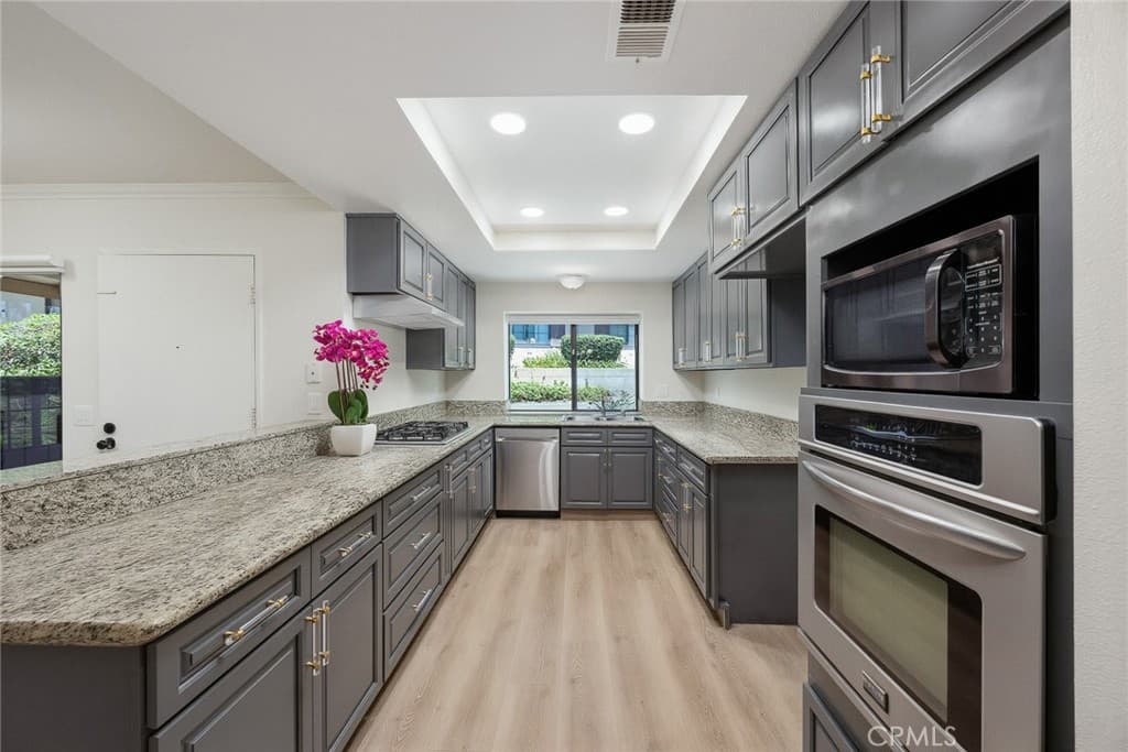 Condo at 21772 Laurelrim A, Diamond Bar — photo 6 of 12