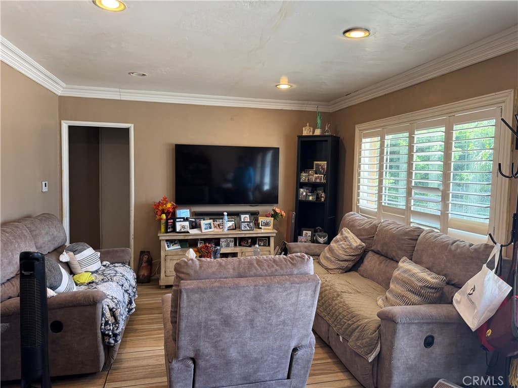 Home at 150 N Soldano, Azusa — photo 7 of 12