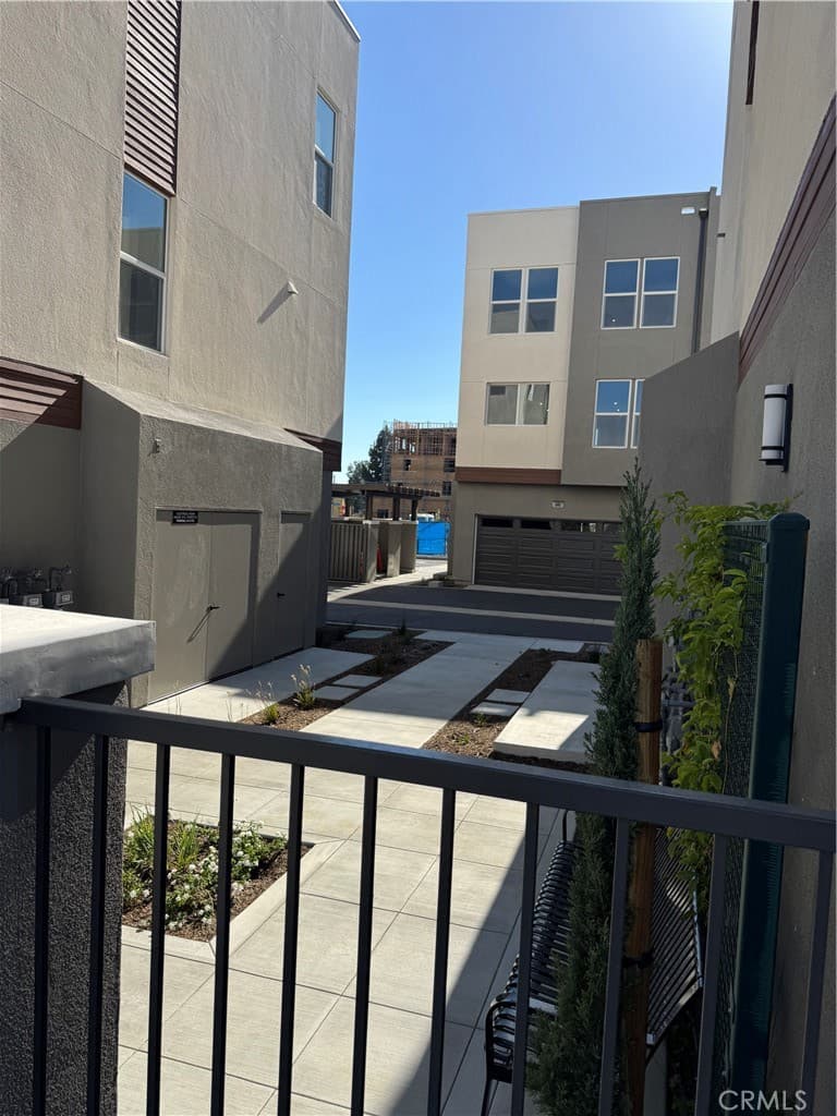 Townhouse at 445 S Eleanor Street, Pomona — photo 3 of 12