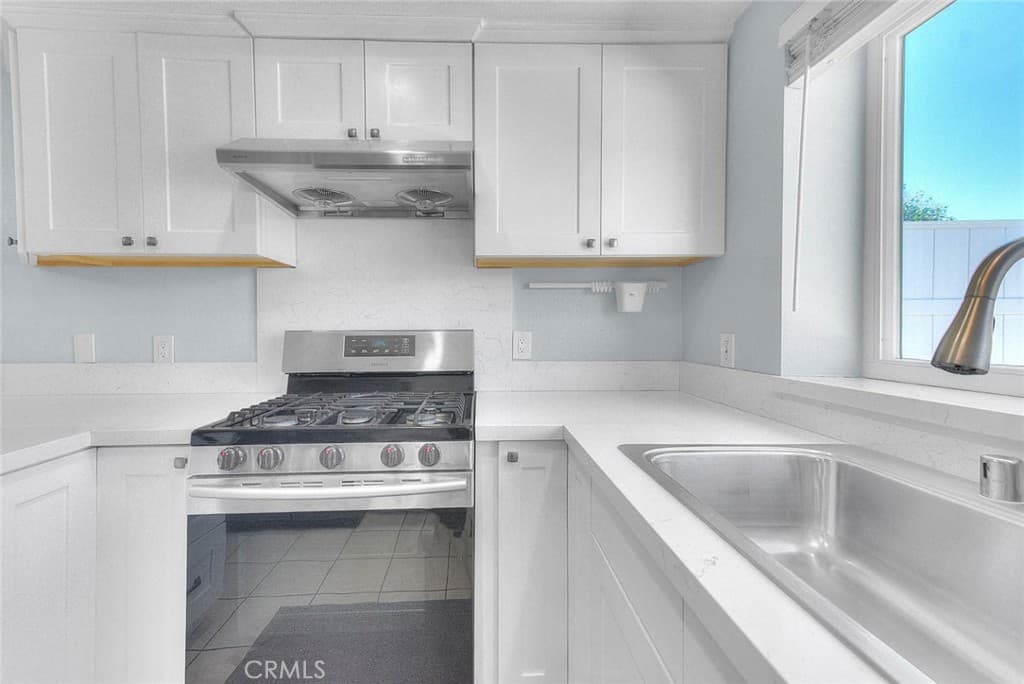 Condo at 353 E Phillips, Pomona — photo 12 of 12