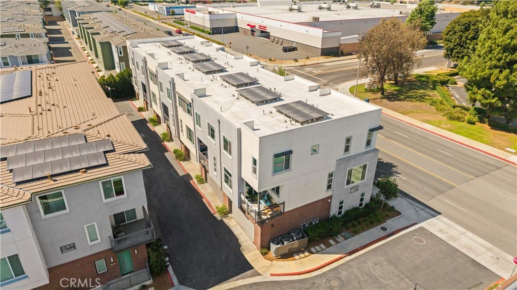 Condo at 1530 W Cameron, West Covina — photo 4 of 12