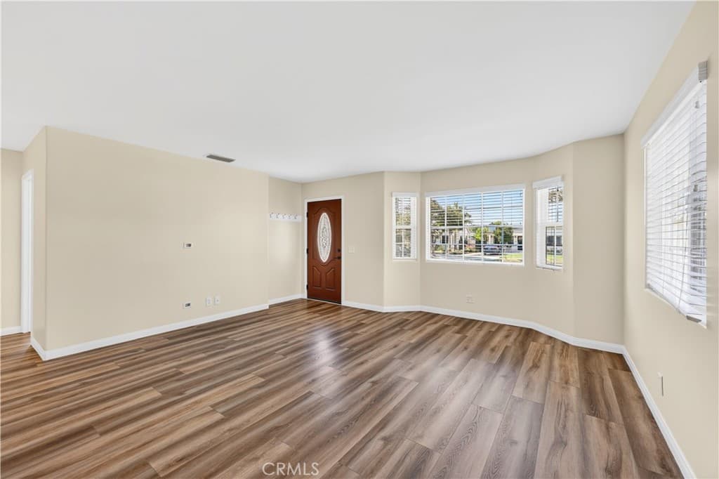 Home at 1725 3rd, La Verne — photo 8 of 12