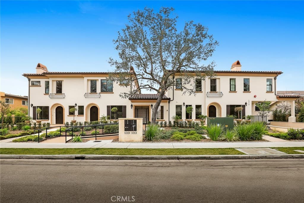 Condo at 1013 Holly Avenue A, Arcadia — photo 1 of 12