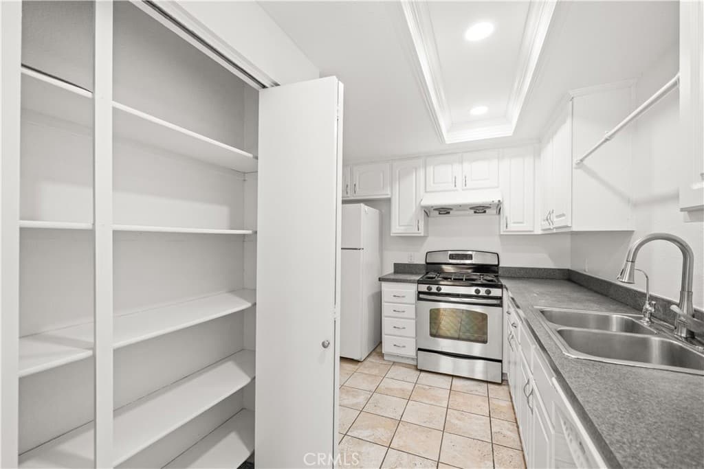 Townhouse at 1450 Kauai Street, West Covina — photo 11 of 12