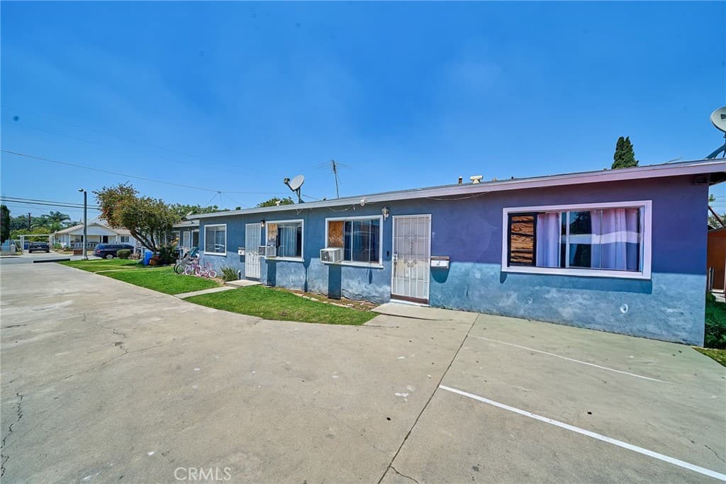 Commercial at 610 Fillmore, Pomona — photo 11 of 12