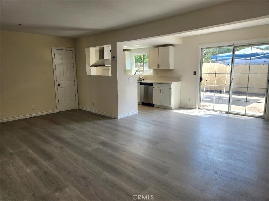 Townhouse at 1573 J S Reservoir Street j, Pomona — photo 2 of 12