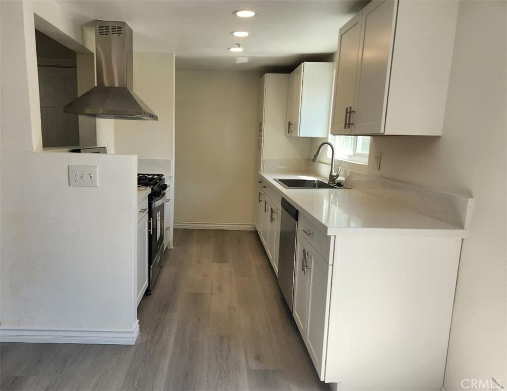 Townhouse at 1573 J S Reservoir Street j, Pomona — photo 3 of 12
