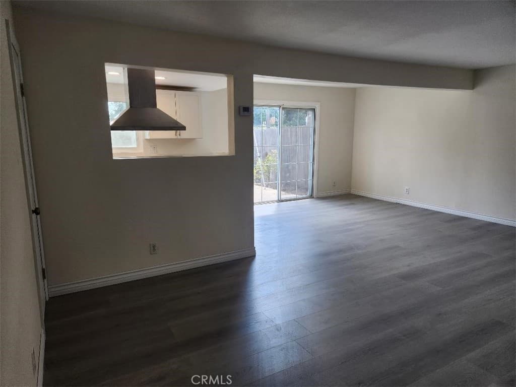 Townhouse at 1573 J S Reservoir Street j, Pomona — photo 4 of 12